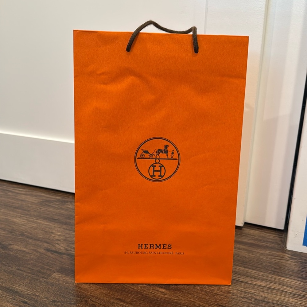 Hermés tall shopping bag